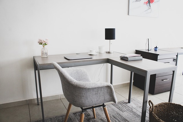 Modern Meets Classic: The Enduring Appeal of Plymouth Silver Ware Dinnerware