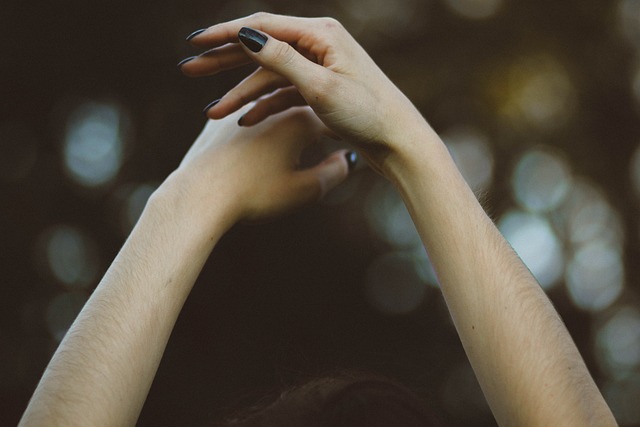 Navigating Skin Tag Removal: Safe Options for Sensitive Areas in London