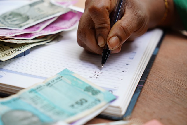 Navigating 10k Debt Consolidation: Secured, Unsecured, or a Hybrid Approach?