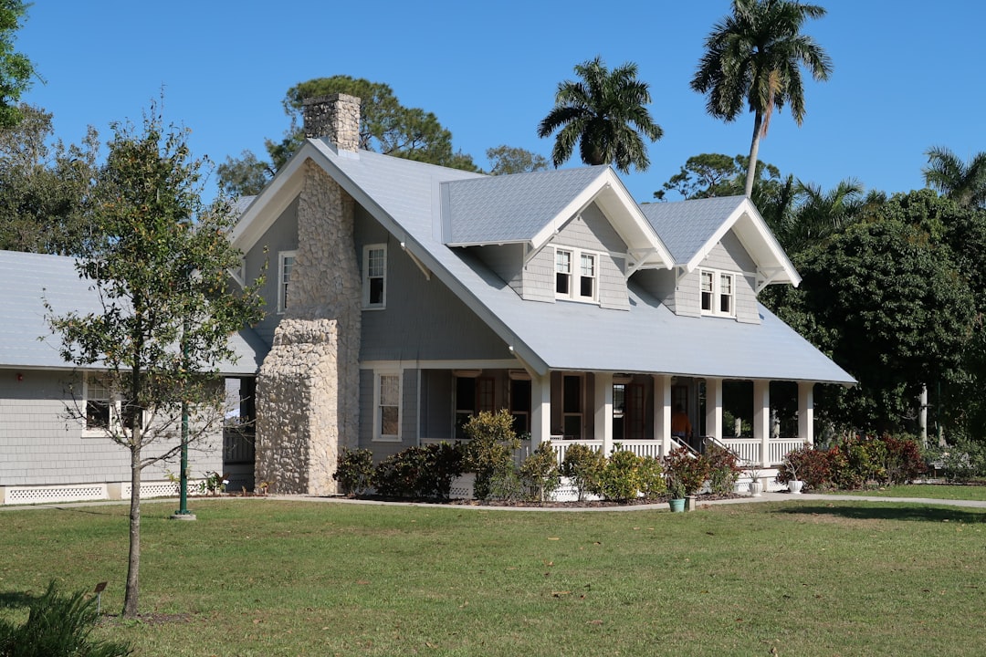 house-640x480-34709112.jpeg