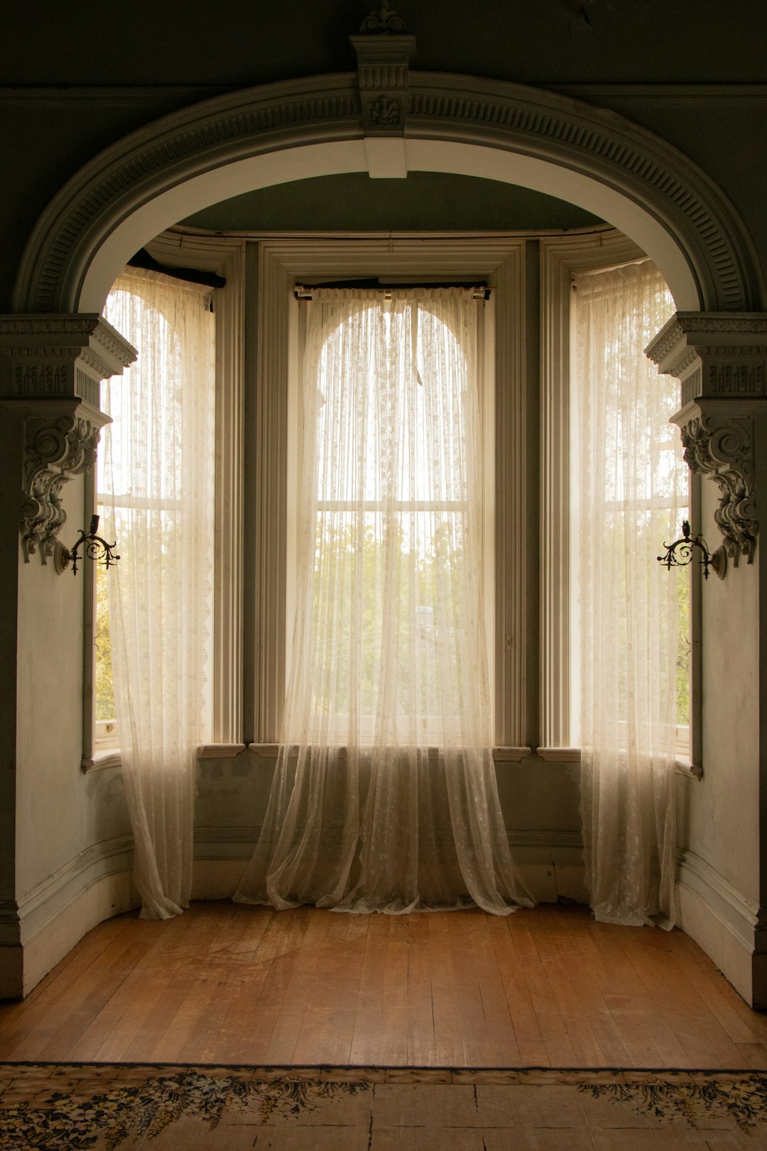 antique-640x480-18755993.jpeg