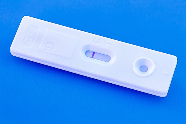 UK Vitamin B12 Blood Test: Navigating Thyroid Health at Home