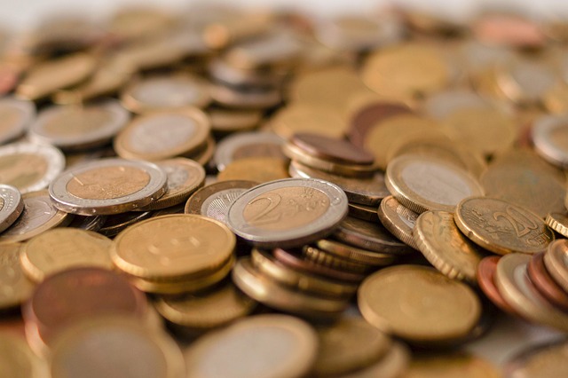 Low-Interest Debt Consolidation: Navigating Unsecured Loan & Credit Card Relief
