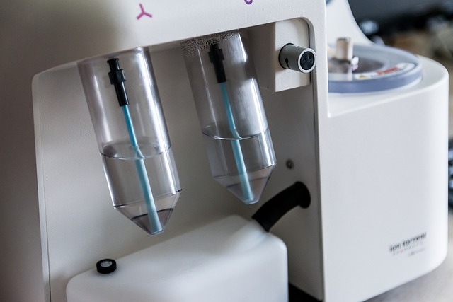 Thyroid Health & Vitamin B12: Comprehensive UK Care with Standard Exam Kits