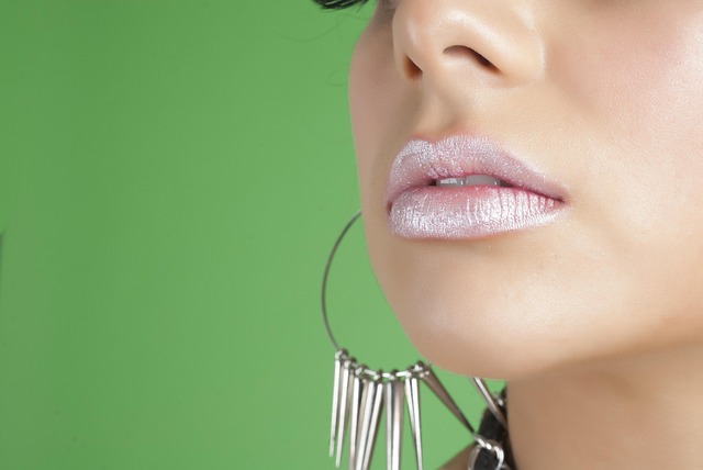Skinning Tags at Home: Manchester’s Guide to Over-the-Counter Removal