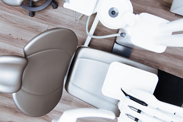 Comparing Professional and At-Home Wart Treatments: Dermatology Clinic vs DIY