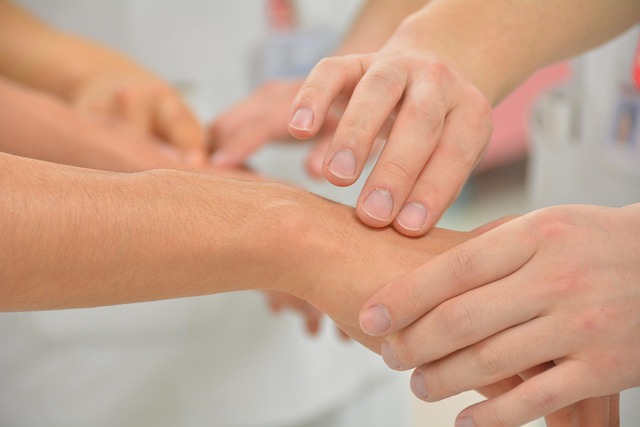 Certifying Safe Skin Tag Removal: Medical vs. Cosmetic Decisions