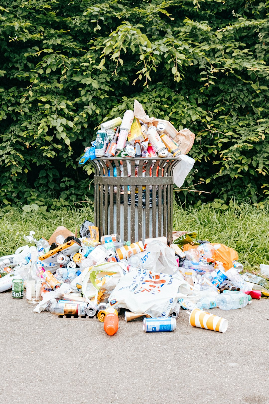 Eco-Friendly House Clearance: Declutter for a Greener Home