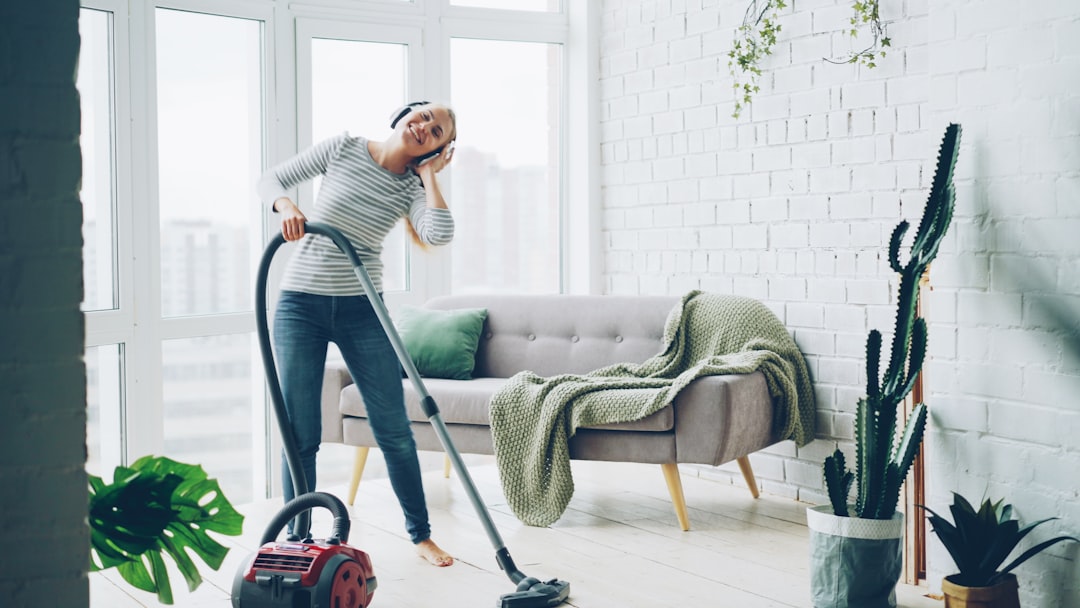 Maximize Space: Declutter, Optimize, Collaborate with Pros