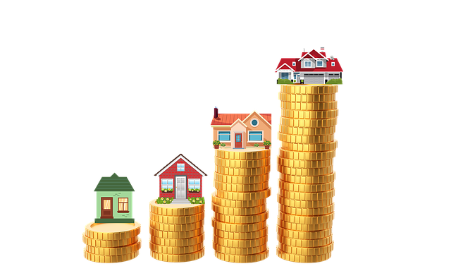 Clearance vs. Moving: Cost Guide to Informed Choices