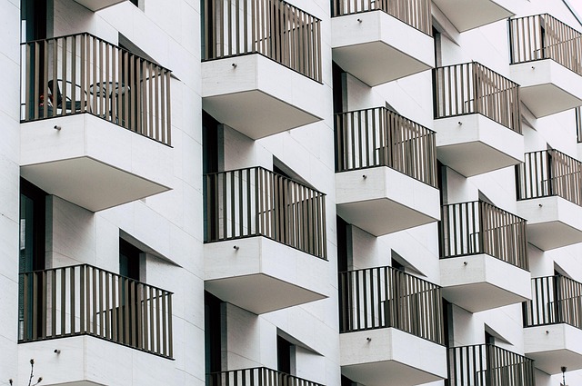 Residential House Clearance: Experts vs. Cleaning Services