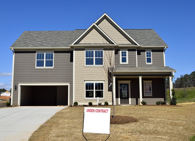 Unleash Profits: Estate Sales 101: Prep &amp; Maximize House Clearance