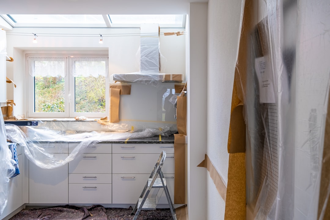 Transforming Hoarders Spaces: Safe House Clearance & Redecorating